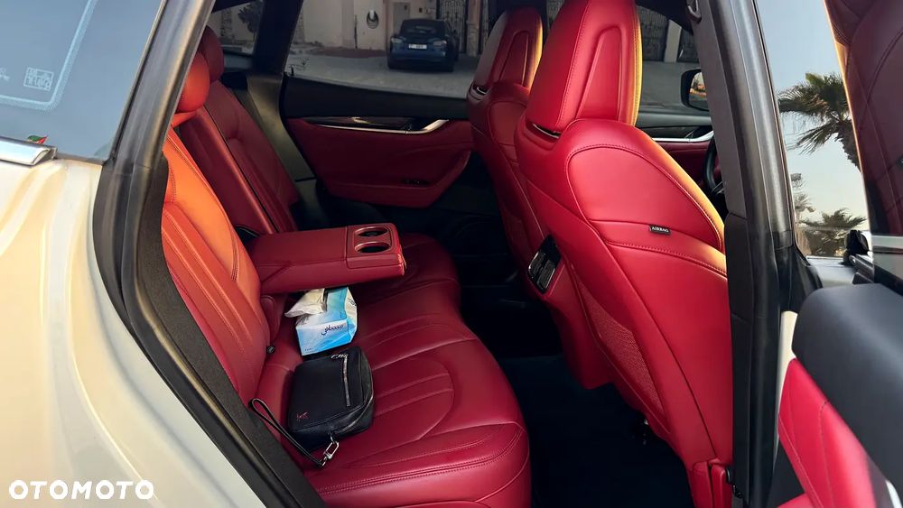 Maserati Levante Q4 GranSport - 14
