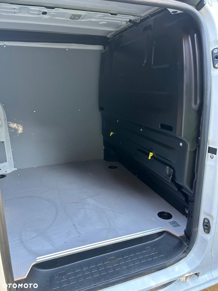 Opel Vivaro - 18