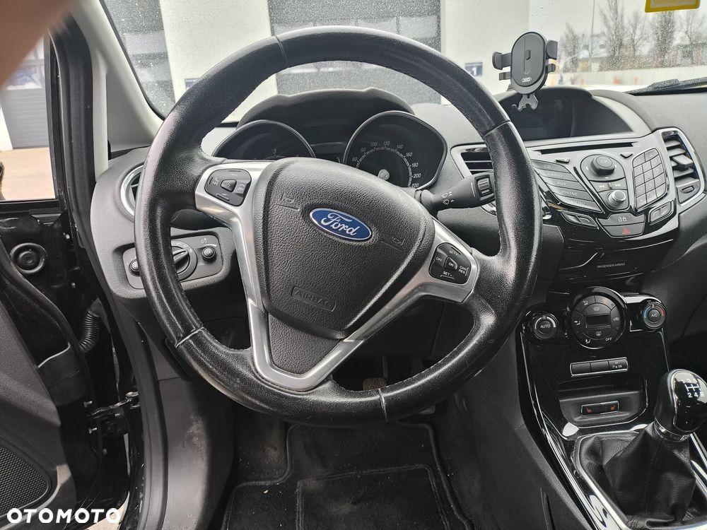 Ford Fiesta 1.6 TDCi Titanium - 18