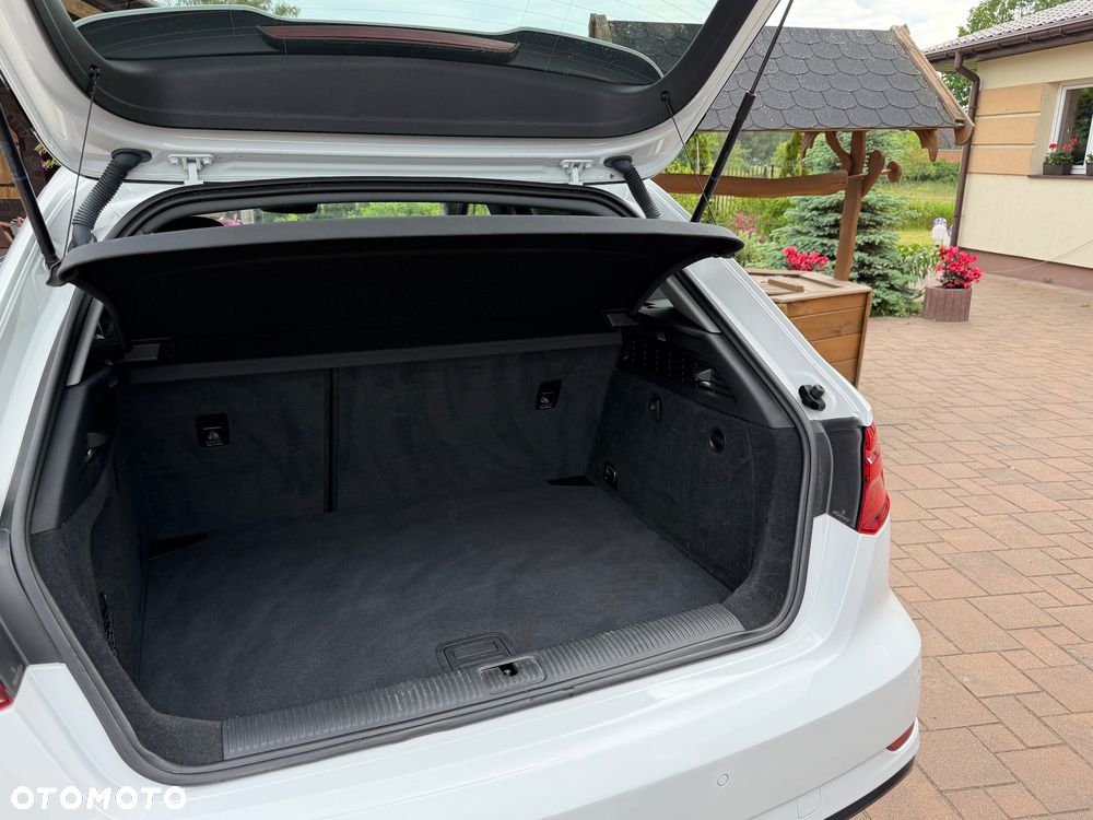 Audi A3 Sportback 2.0 TDI (clean diesel) quattro S tronic S line Sportpaket - 24