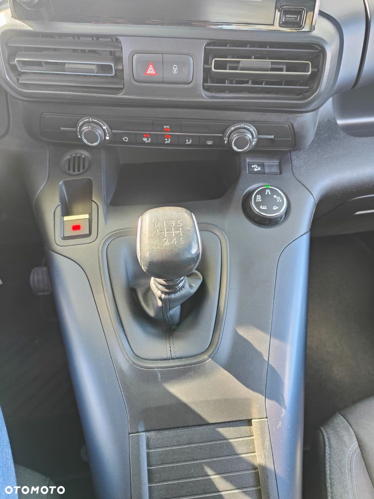 Peugeot Rifter 1.2 PureTech Active Pack S&S - 17