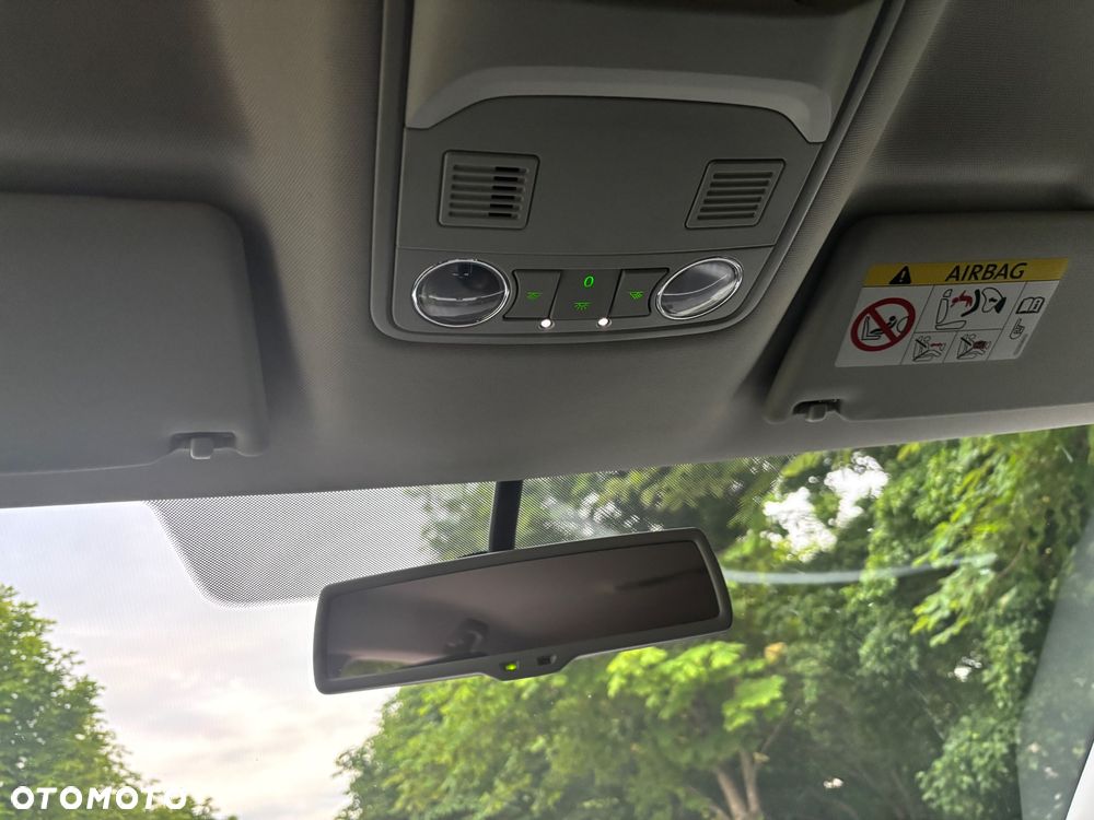 Skoda Superb 2.0 TDI Business DSG - 27