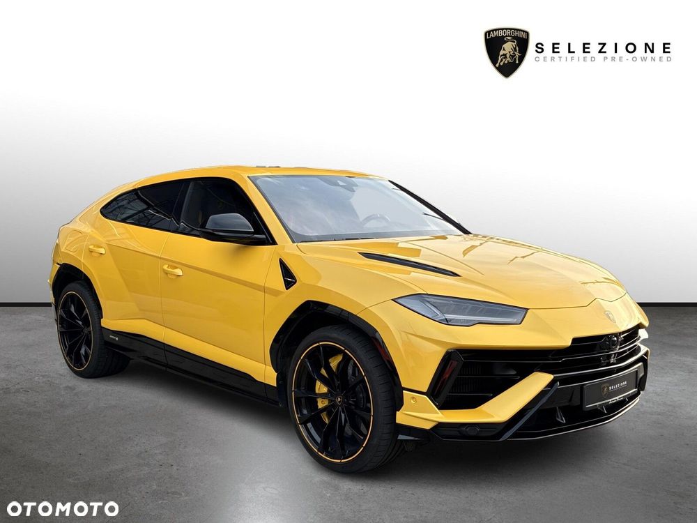 Lamborghini Urus - 1
