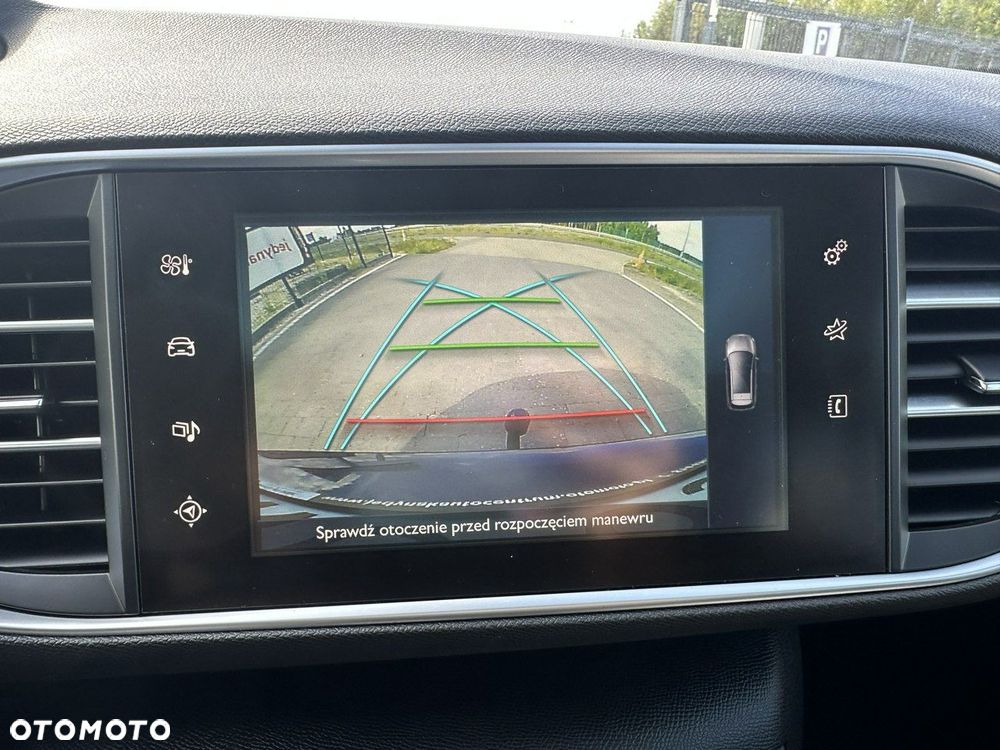Peugeot 308 - 16