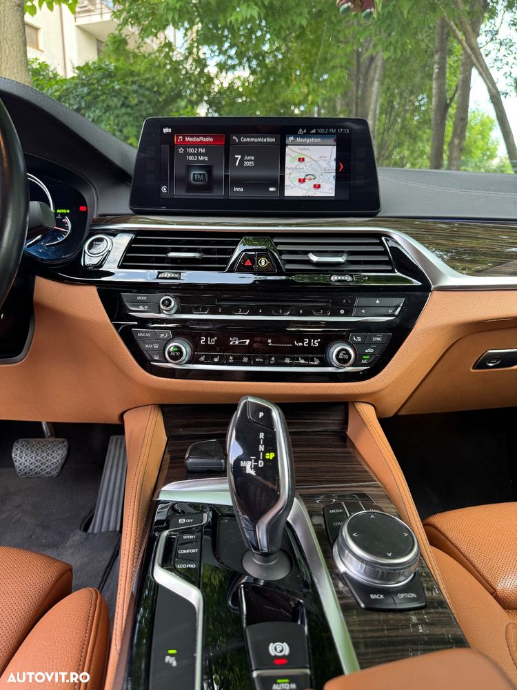 BMW Seria 5 520d xDrive AT - 10