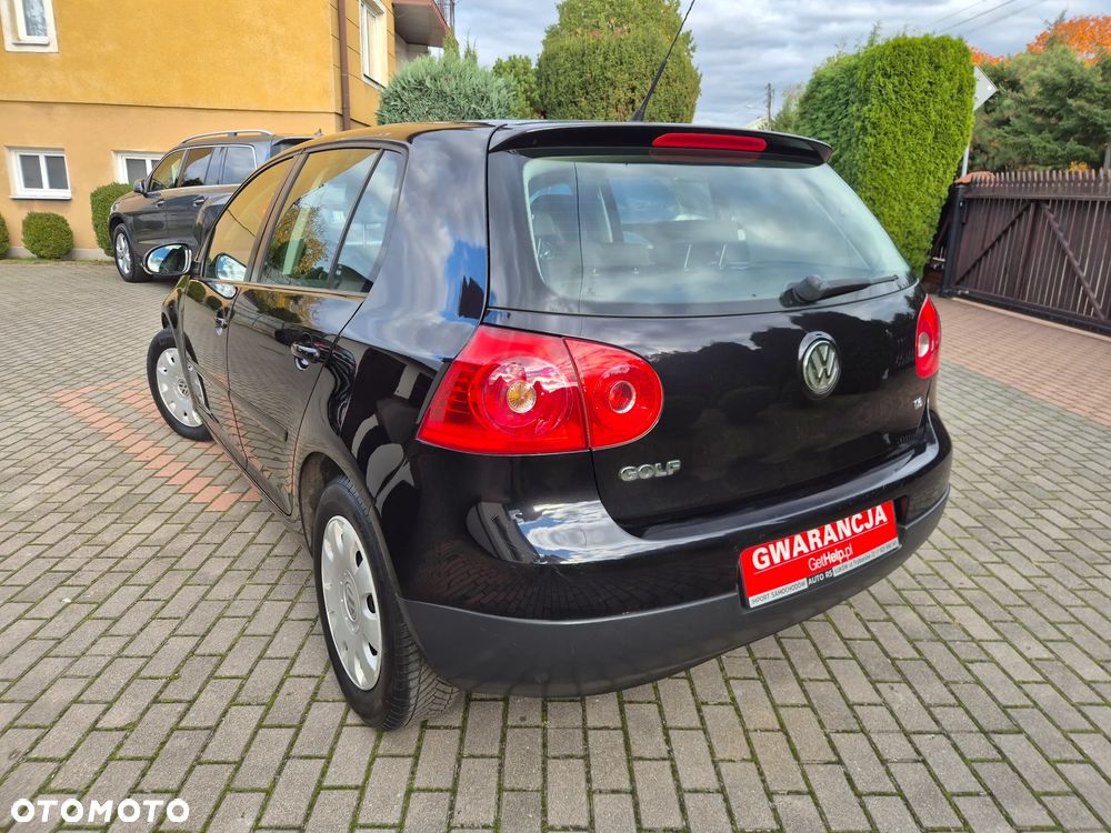 Volkswagen Golf 1.6 Comfortline - 5