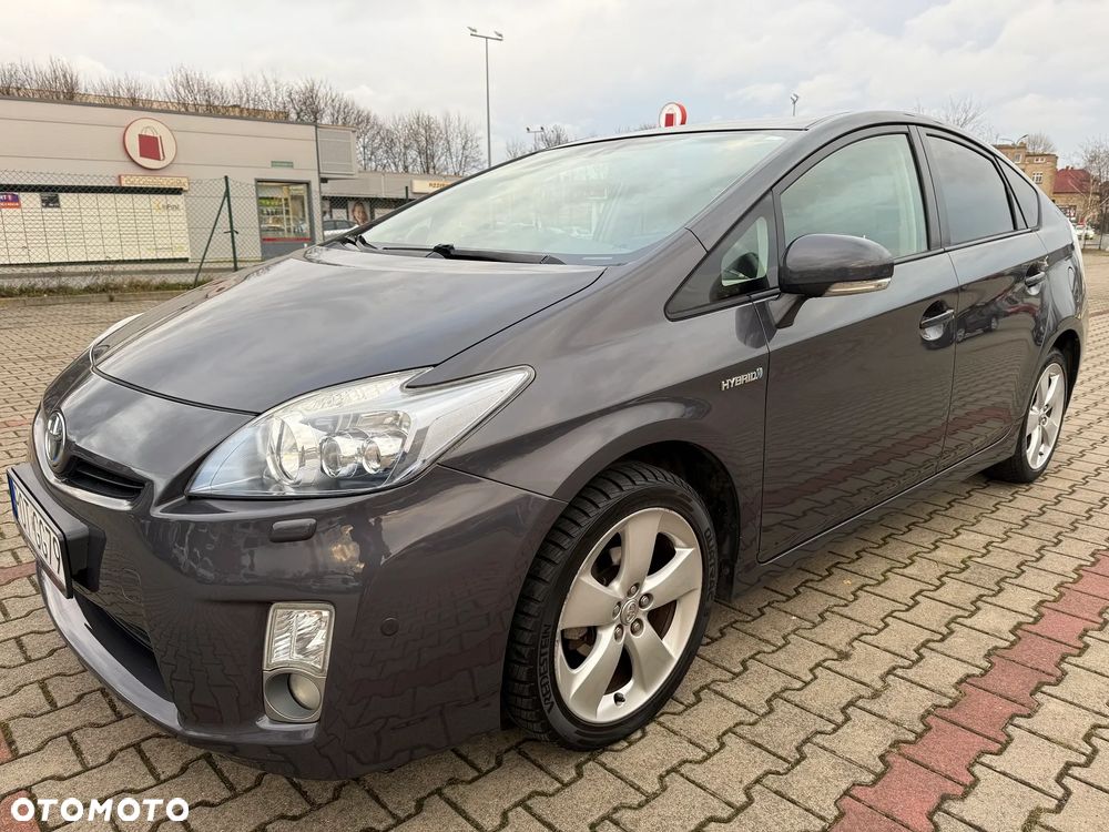 Toyota Prius (Hybrid) Comfort - 1