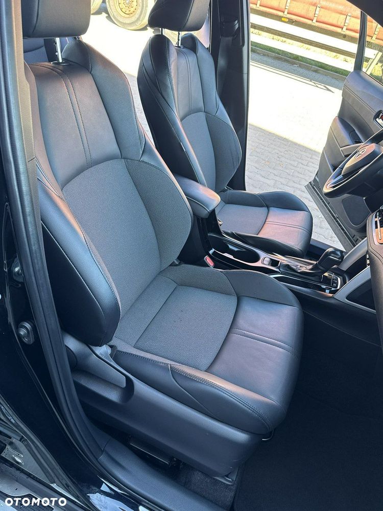 Toyota Corolla Cross - 25