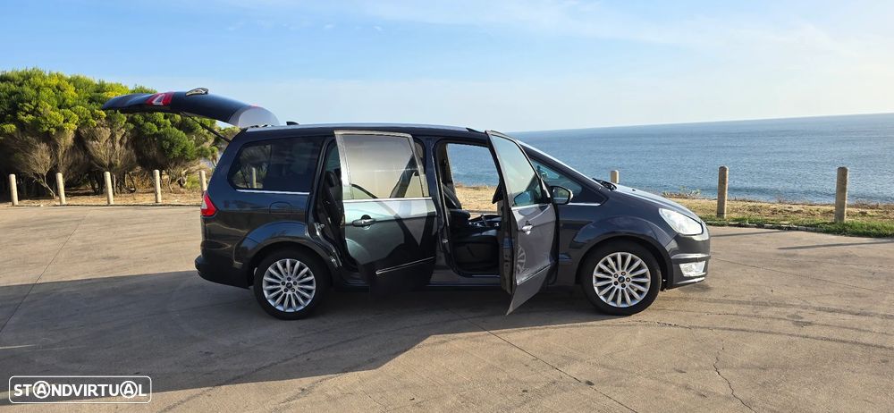 Ford Galaxy - 22