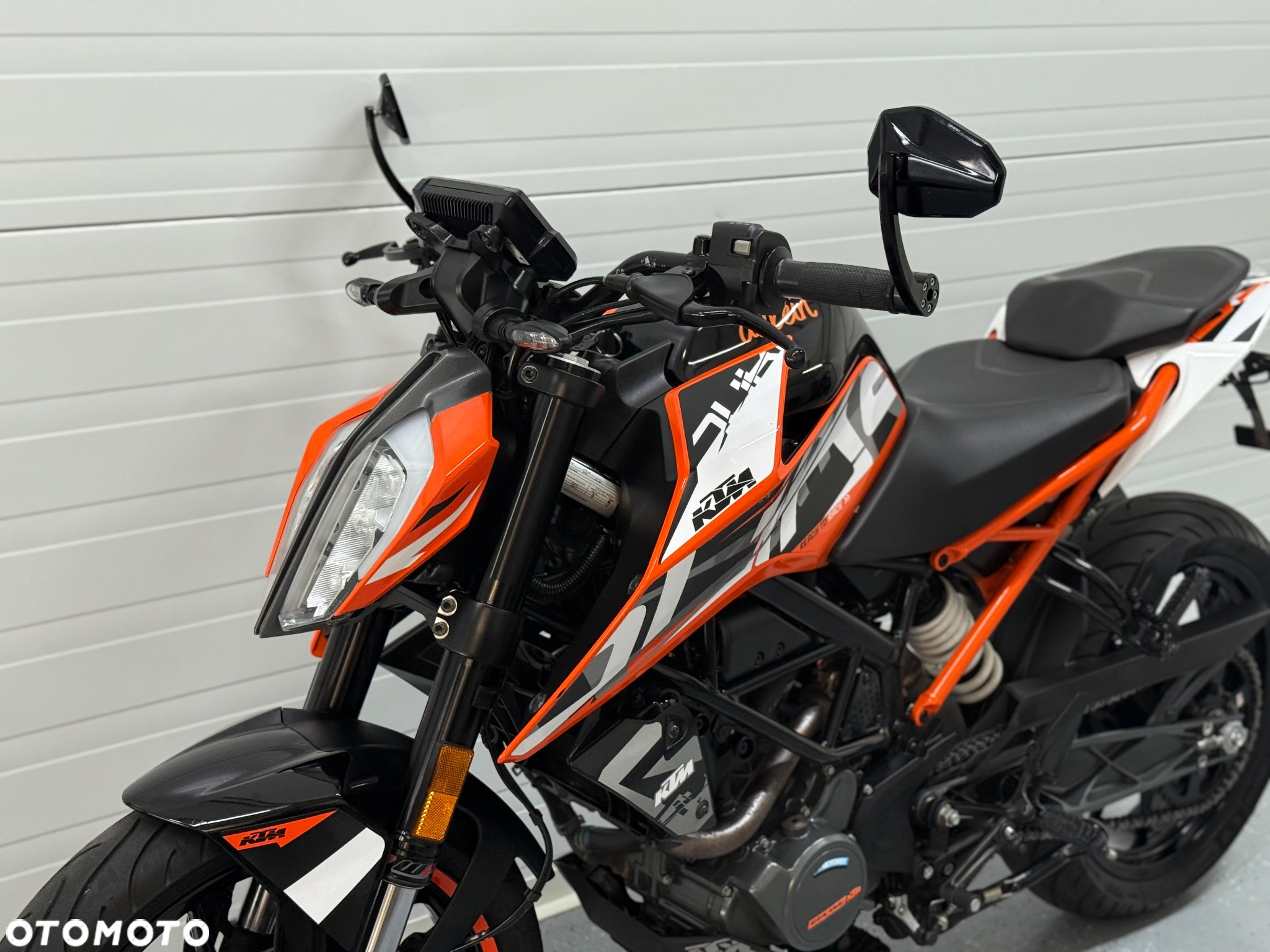 KTM Duke - 18