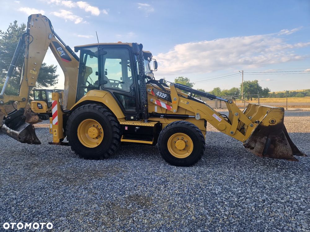 Caterpillar 432F2 - 22