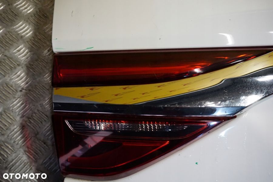 BUICK ENCLAVE 2018 - 2021 Klapa Tylna Bagażnika Szyba Spoiler Kompletna USA - 11