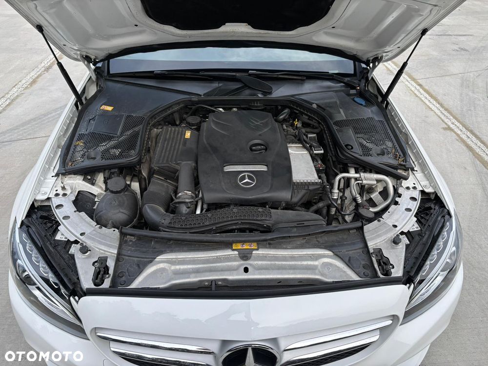 Mercedes-Benz Klasa C 300 7G-TRONIC Avantgarde - 29