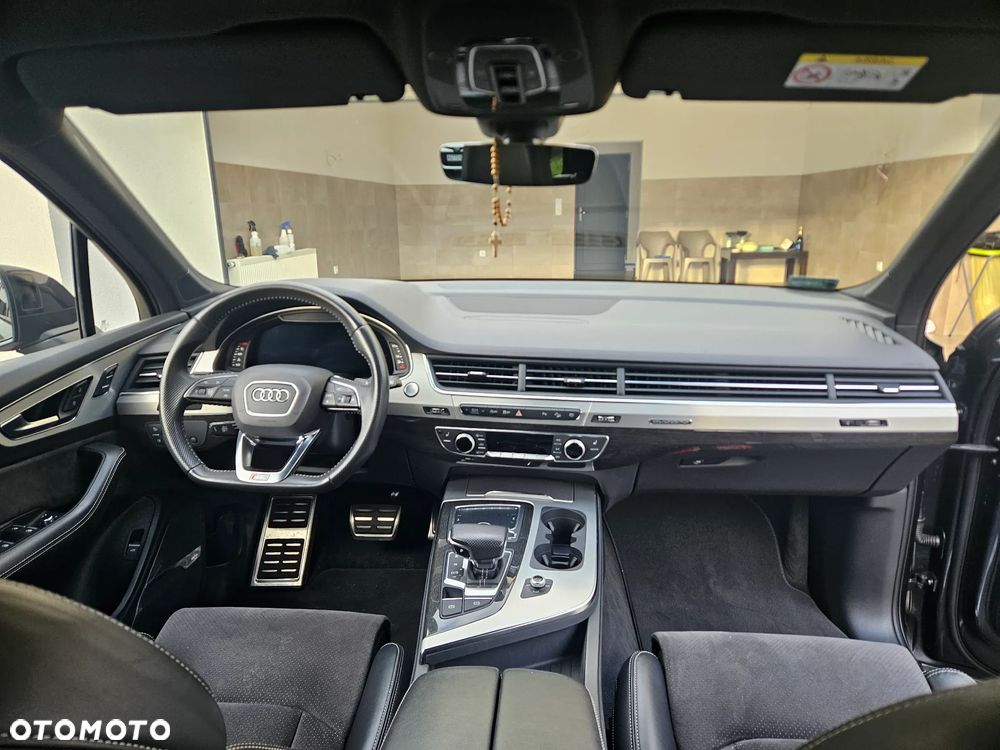 Audi Q7 - 11