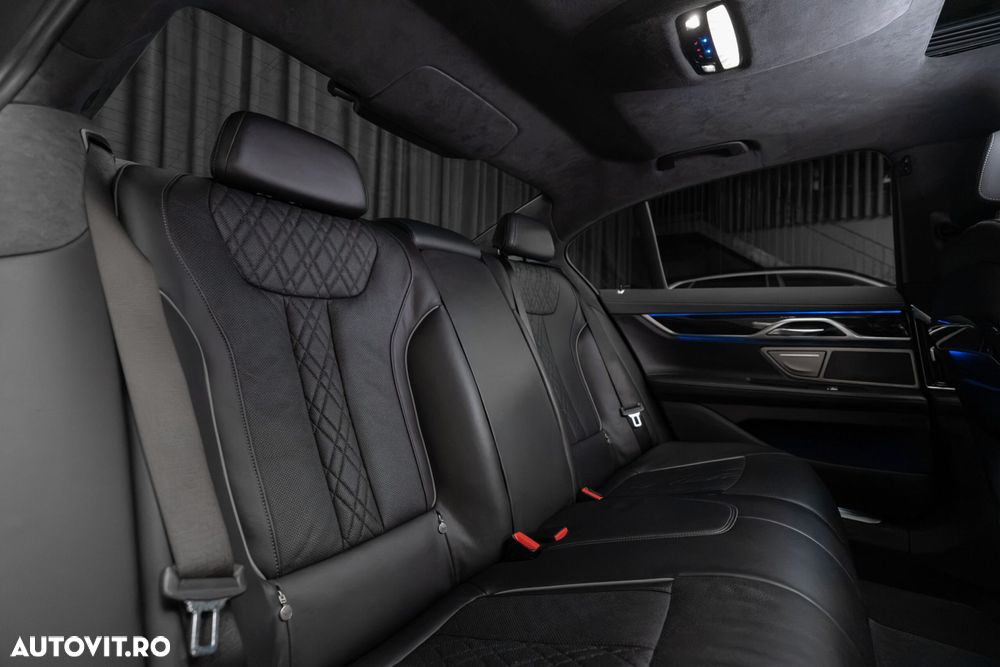 BMW Seria 7 740d xDrive - 37