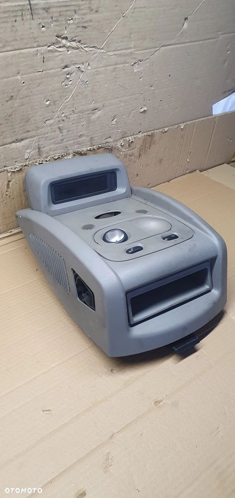 Lampka podsufitki oświetlenie kabiny Opel Movano III 8200784510 - 2