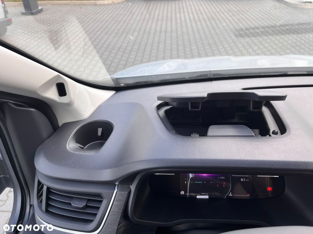 Renault Trafic - 16