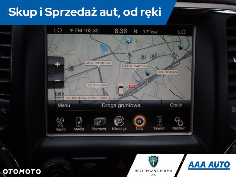 Jeep Grand Cherokee - 14