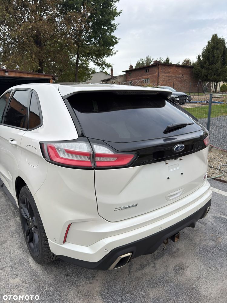 Ford Edge - 15