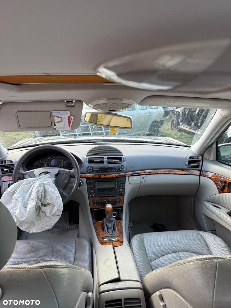 Mercedes-Benz Klasa E 320 4Matic Automatik Elegance - 4