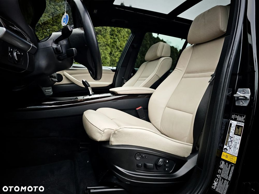 BMW X5 xDrive35d - 28
