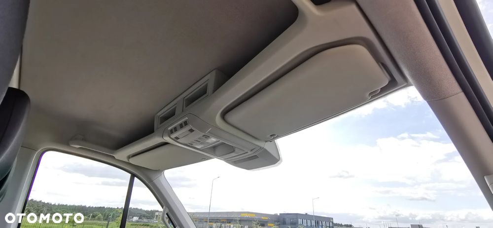 Volkswagen Crafter - 13