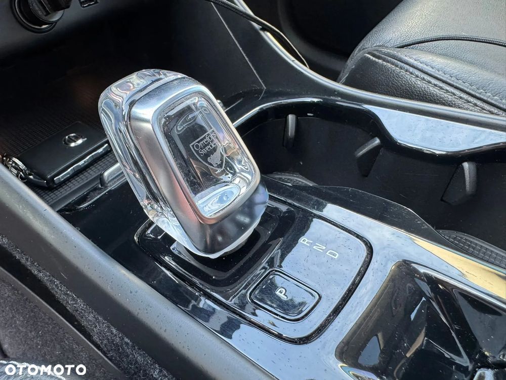 Volvo XC 40 D4 AWD Inscription - 10