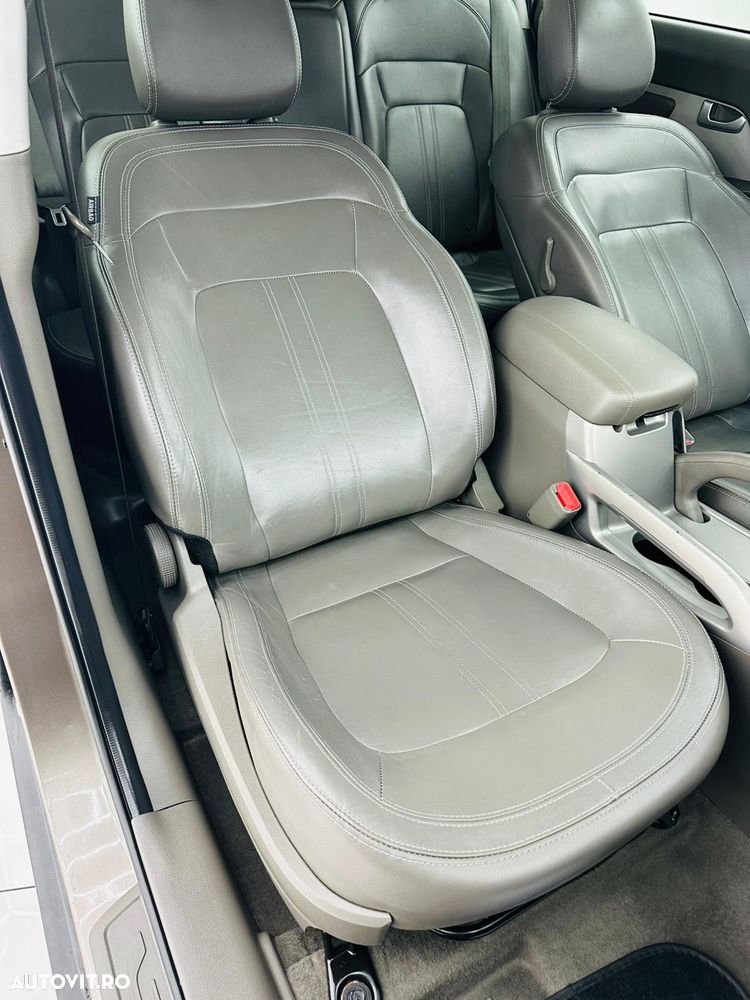 Kia Sportage 2.0 CRDI 2WD Spirit - 24