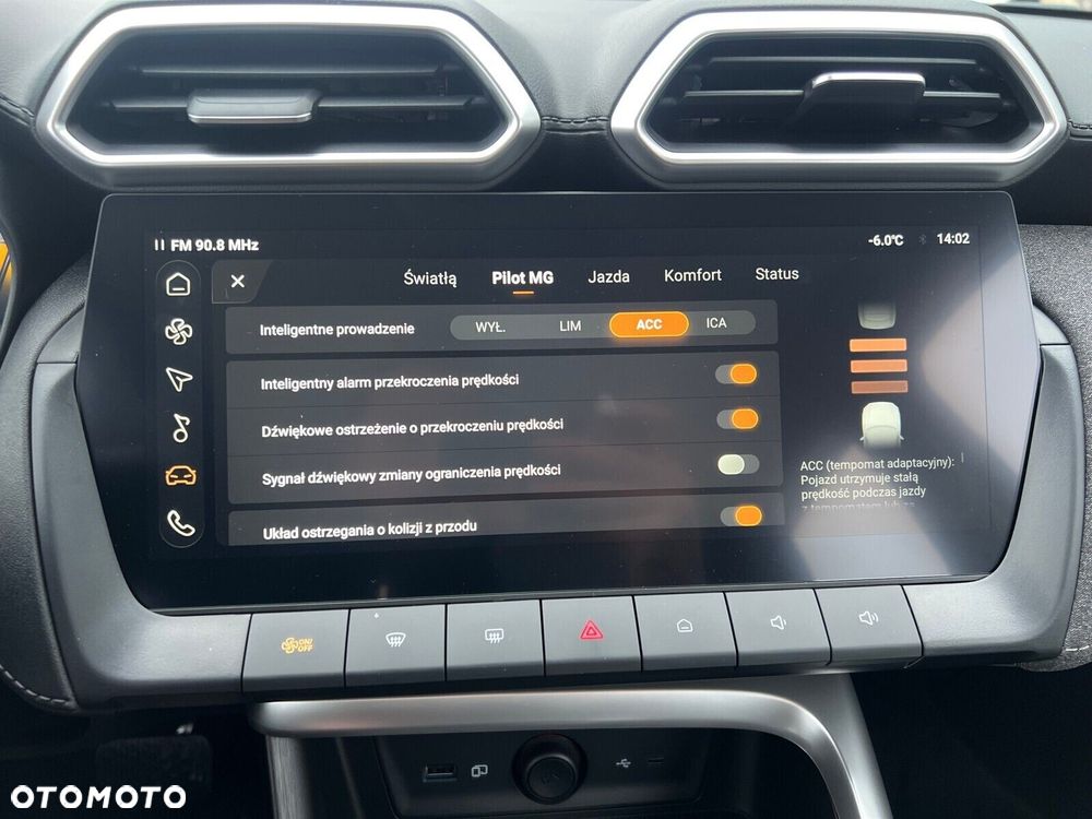 MG ZS Hybrid+ - 17