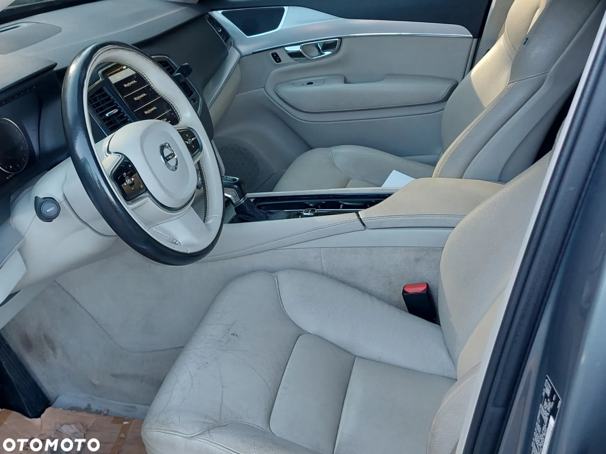 Volvo XC 90 - 19