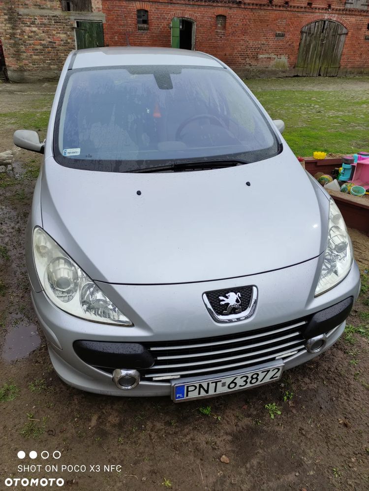 Peugeot 307 - 1