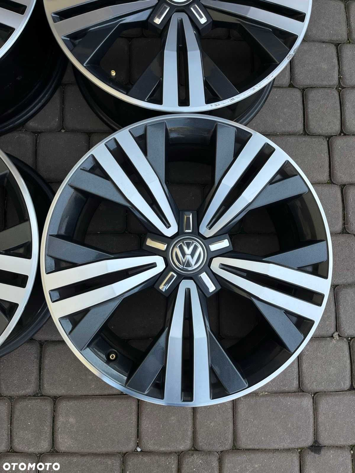 Oryginalne alufelgi Vw 5x112 18 cali Bicolor  Passat Alltrack Arteon - 6