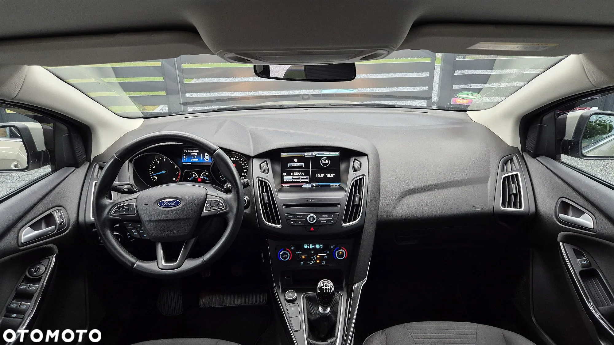 Ford Focus - 13