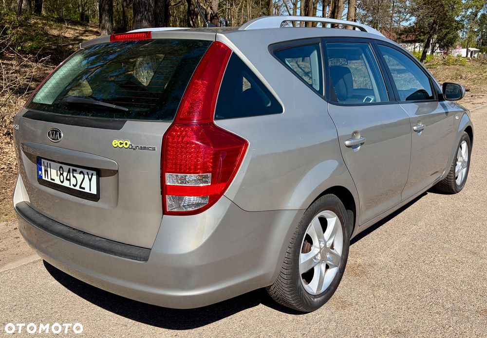 Kia Ceed 1.4 Comfort + - 5