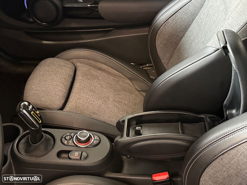 MINI 3 Portas Cooper SE Classic - 22