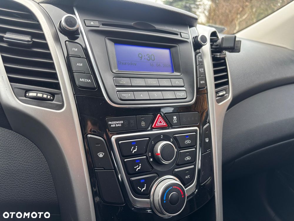 Hyundai i30 1.4 BlueDrive Comfort - 23