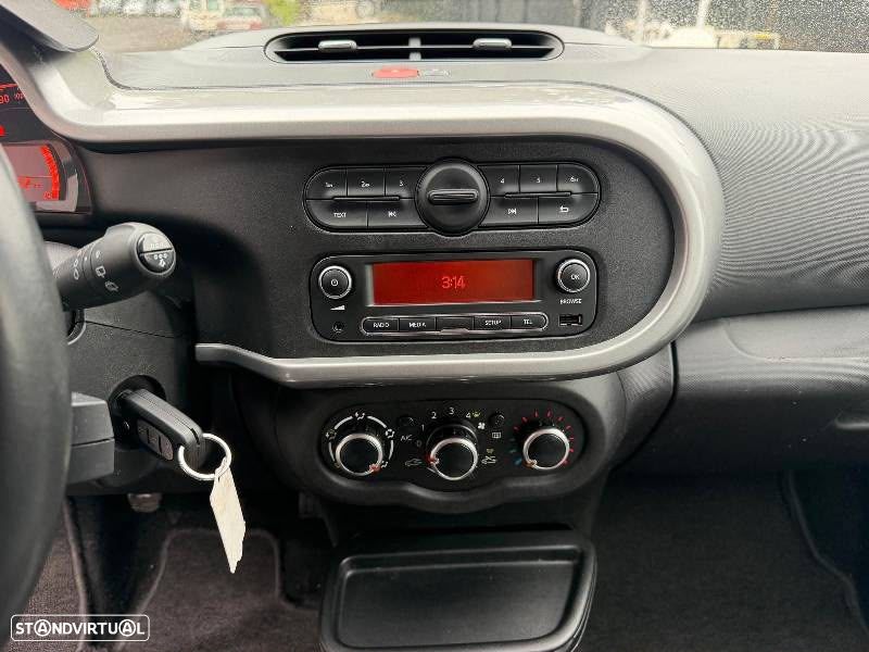 Renault Twingo SCe 70 S&S Intens - 11