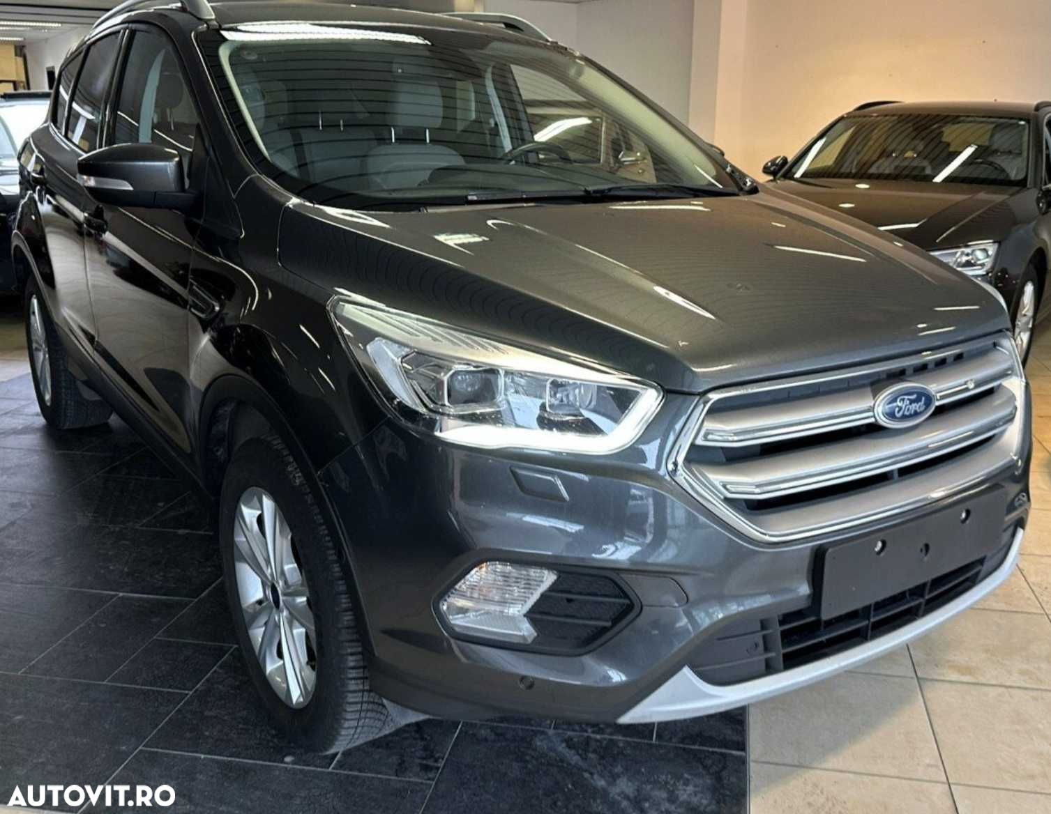 Dezmembrez Ford Kuga 2018 - 1