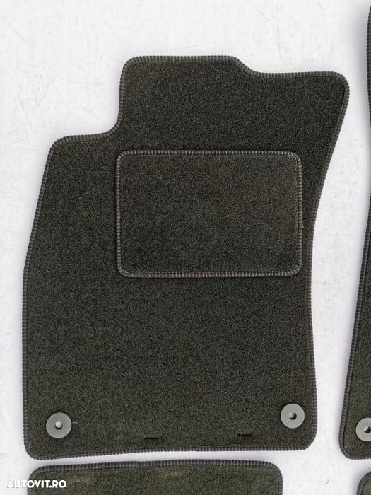 Covorase mocheta Audi A6 C6 Covorase mocheta AUDI A 6 C6 - 3