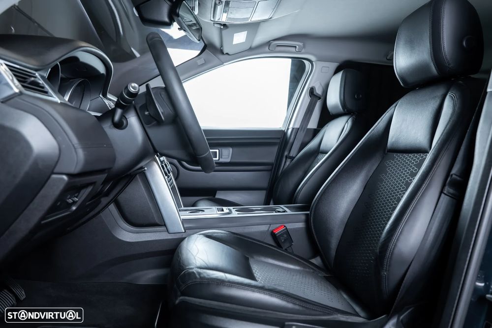 Land Rover Discovery Sport 2.0 TD4 Pure 7L Auto - 24