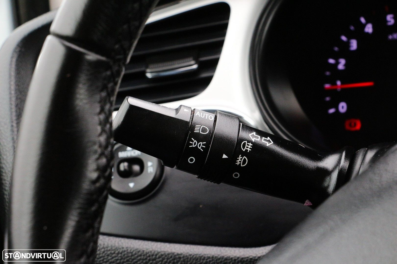 Kia Ceed 1.4 CRDi Nav Line - 34