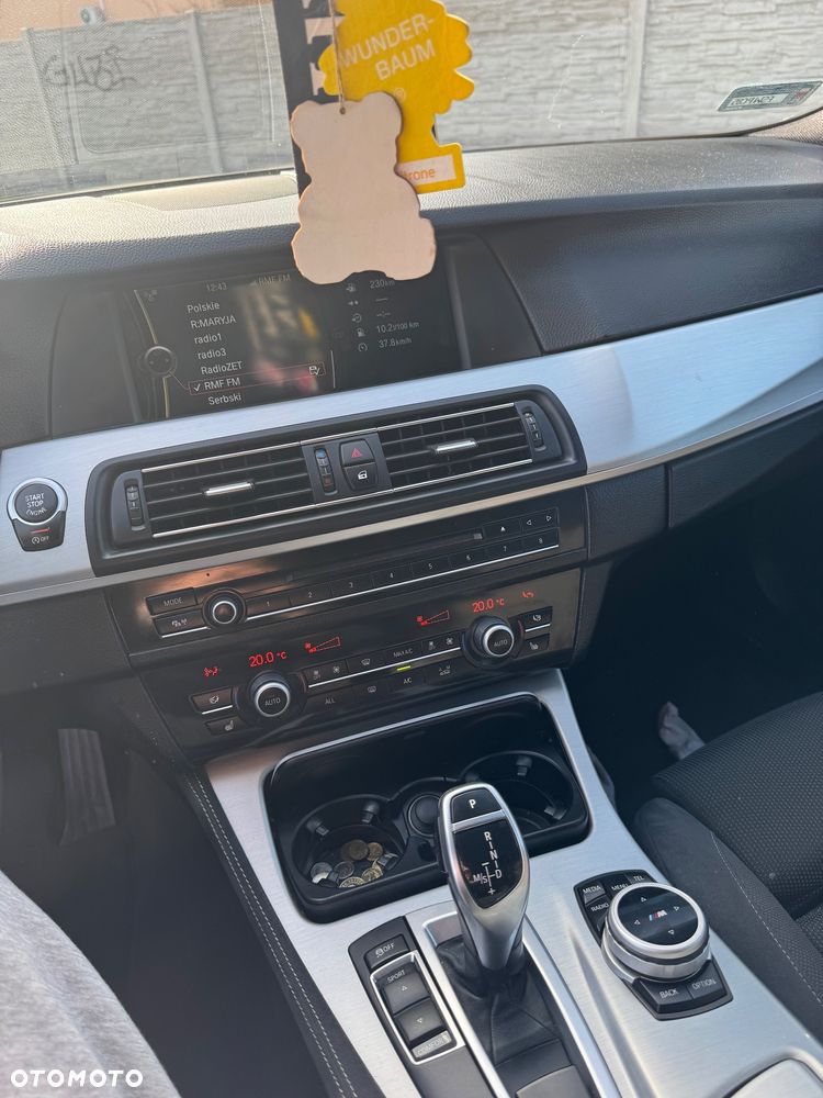 BMW Seria 5 530d xDrive - 6