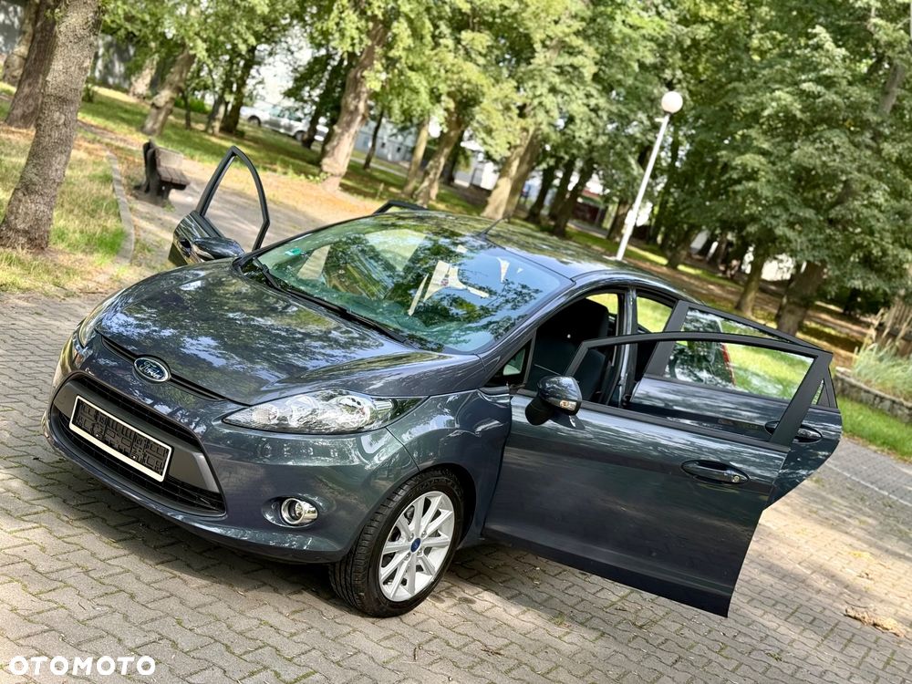 Ford Fiesta 1.25 Champions Edition - 9