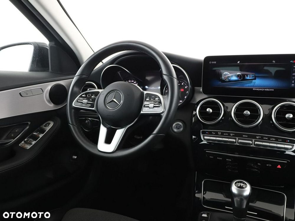 Mercedes-Benz Klasa C 180 9G-TRONIC Avantgarde - 17