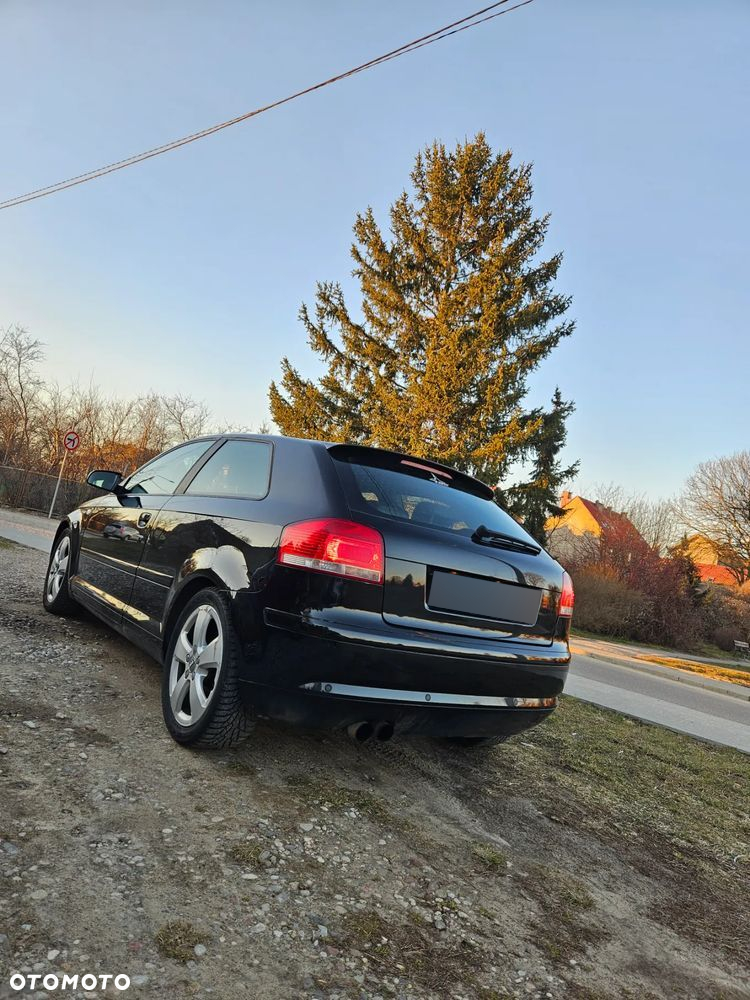 Audi A3 2.0T FSI Quattro Ambition - 3