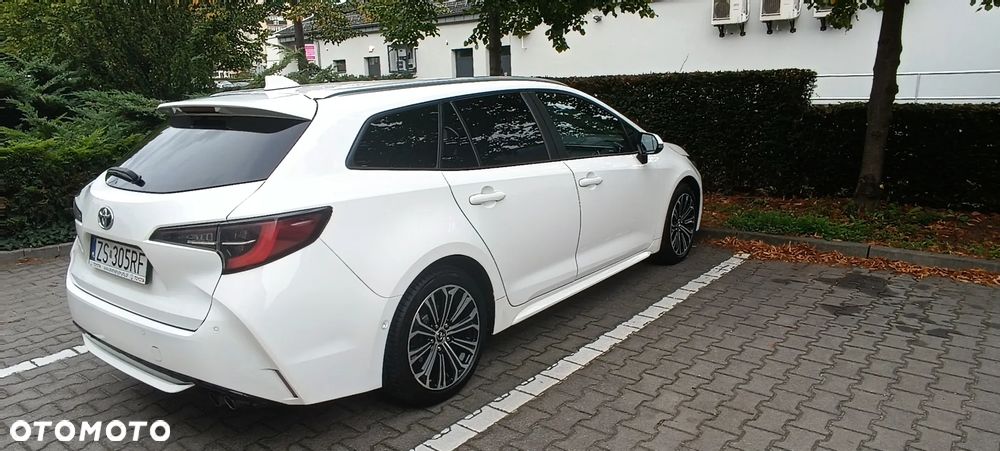 Toyota Corolla 2.0 Hybrid Comfort - 3