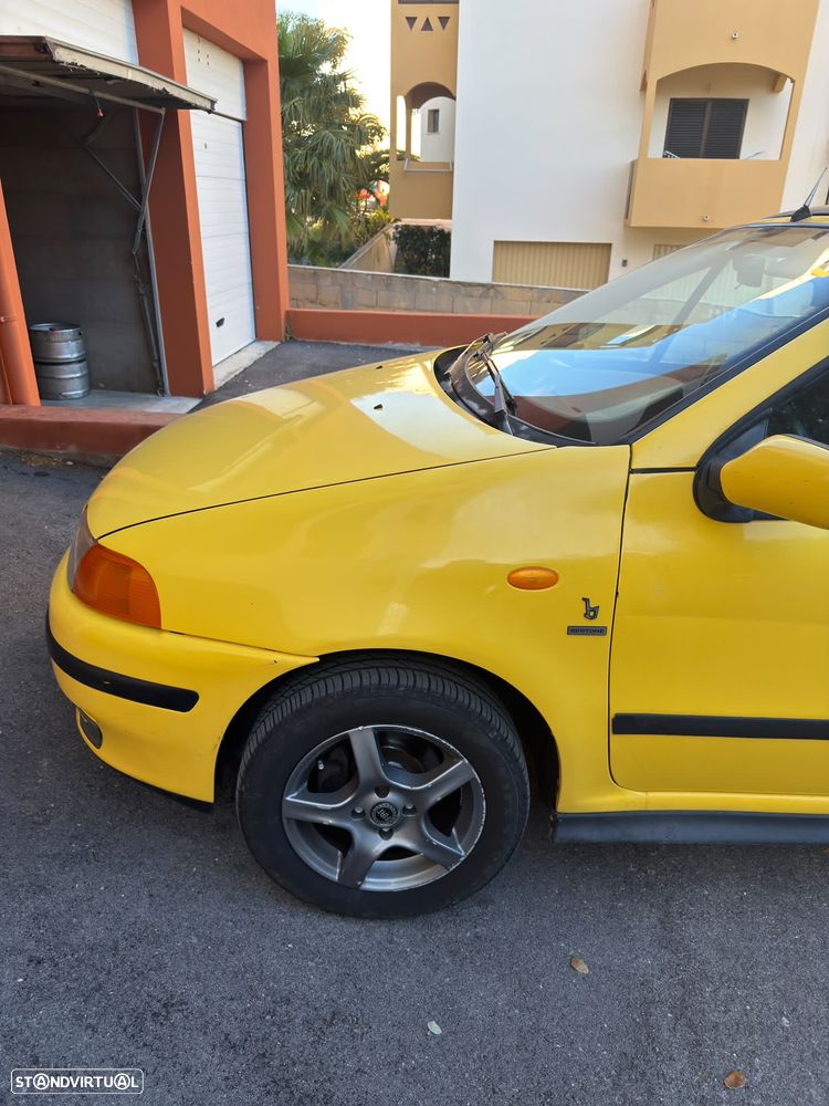 Fiat Punto Cabrio 8V - 2