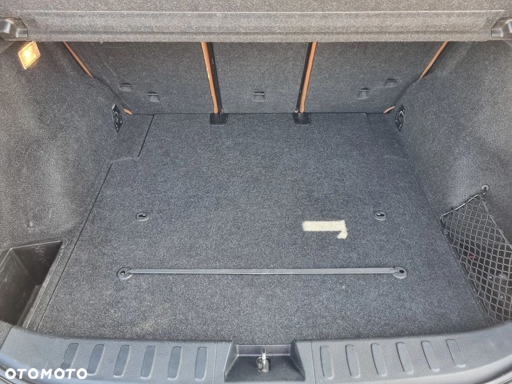 BMW X1 sDrive18i xLine - 17