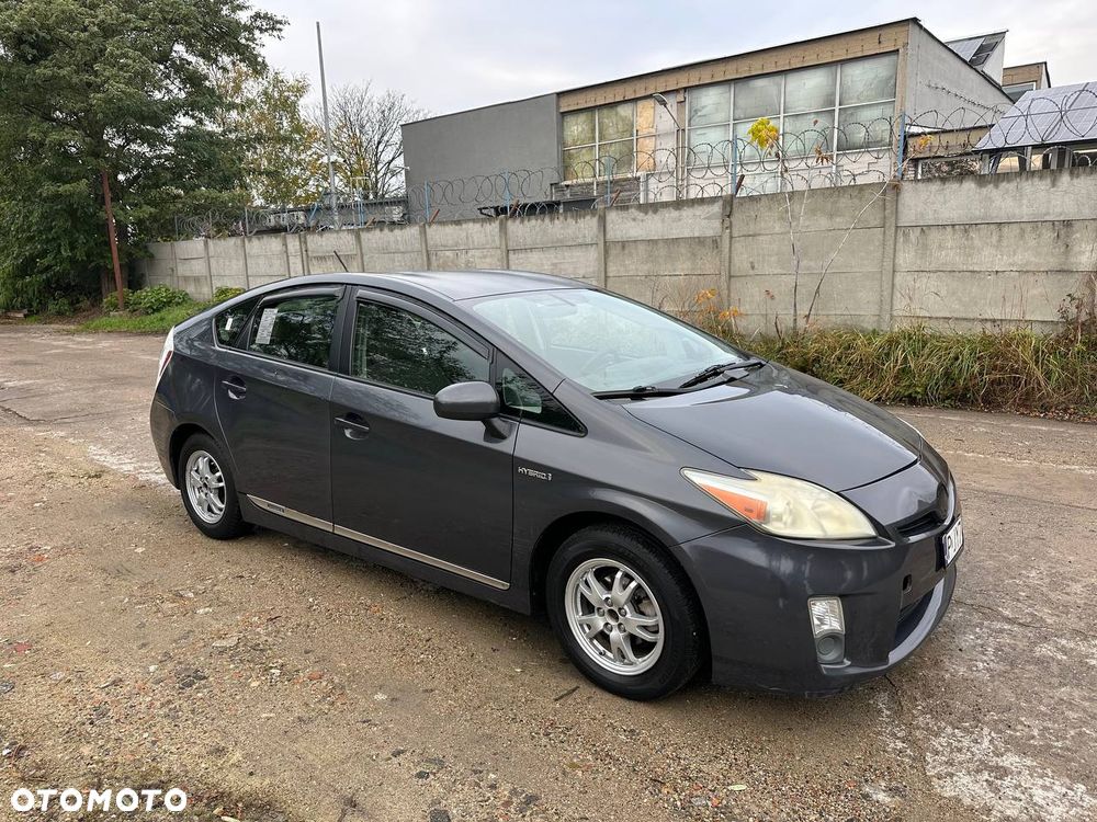 Toyota Prius 1.8 HSD Active - 8