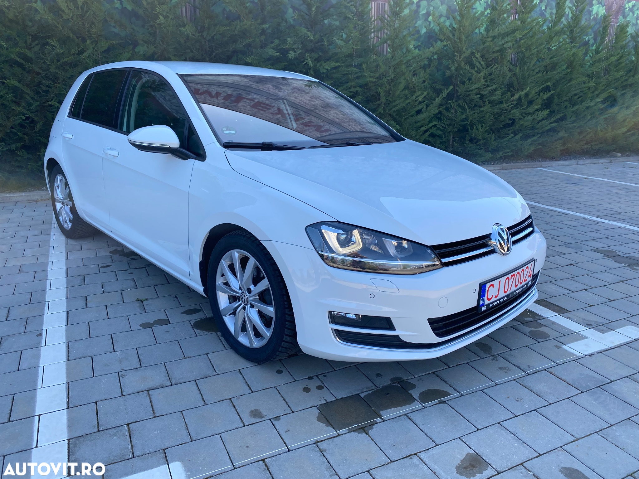 Volkswagen Golf 2.0 TDI Highline - 2